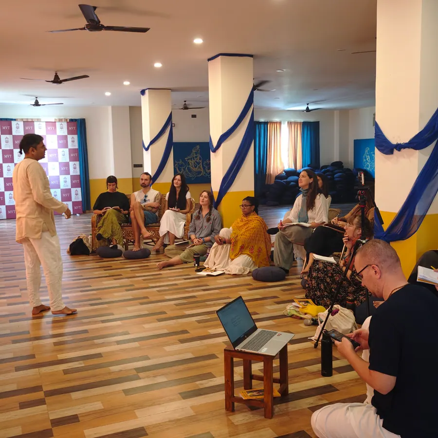 A practical workshop session with a teacher